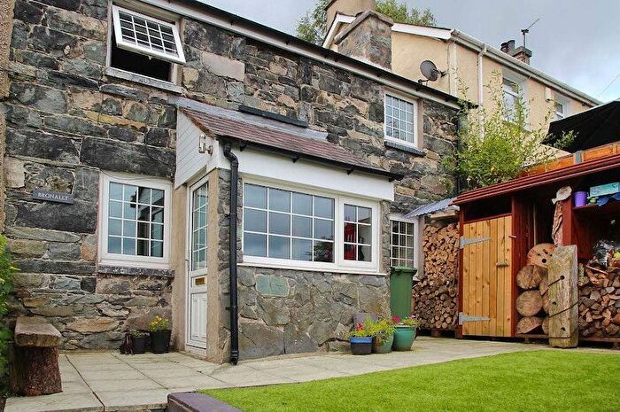 3 Bedroom Terraced House To Rent In Bronallt, Dob, Tregarth, Bangor, LL57