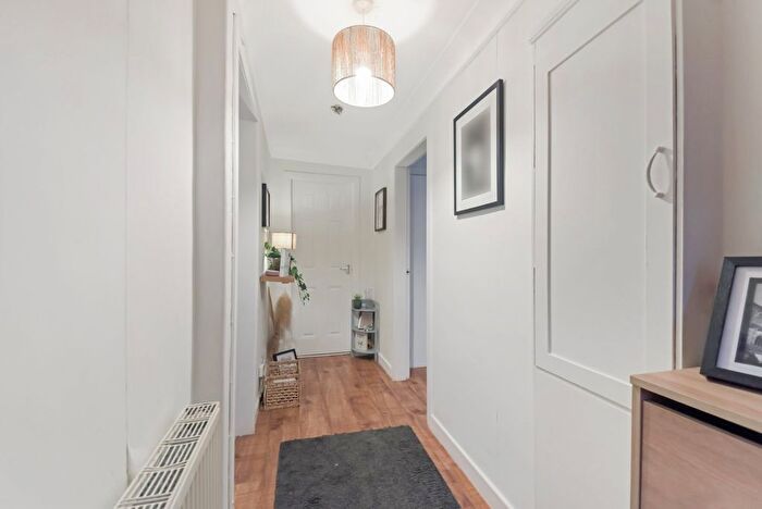 1 Bedroom Flat For Sale In Denewood Avenue, Paisley, Renfrewshire, PA2