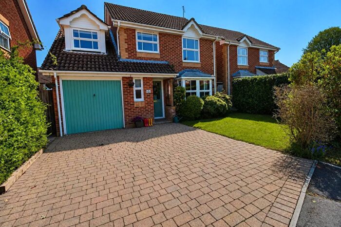 5 Bedroom Detached House For Sale In Tylston Meadow, Liphook, GU30
