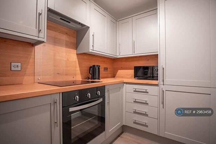 2 Bedroom Flat To Rent In Otago St, Glasgow, G12