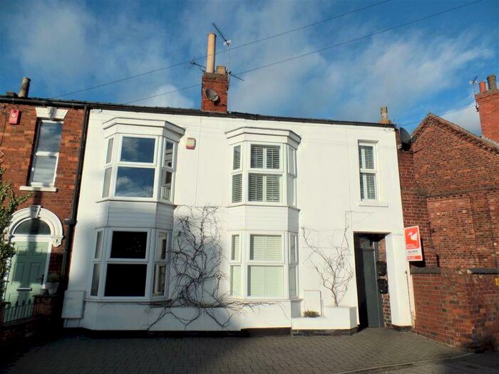 2 Bedroom Terraced House To Rent In Winnowsty Lane, Lincoln, LN2