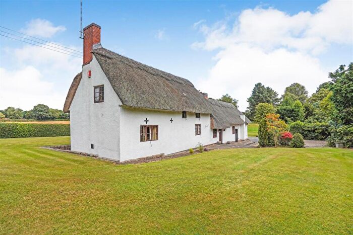 5 Bedroom Detached House For Sale In Moat Lane, Wolvey, LE10