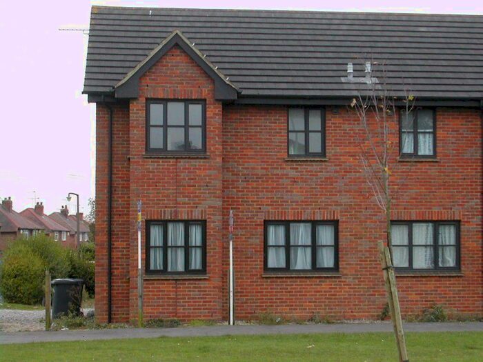 1 Bedroom Flat To Rent In Salisbury Mews, Slough, SL2