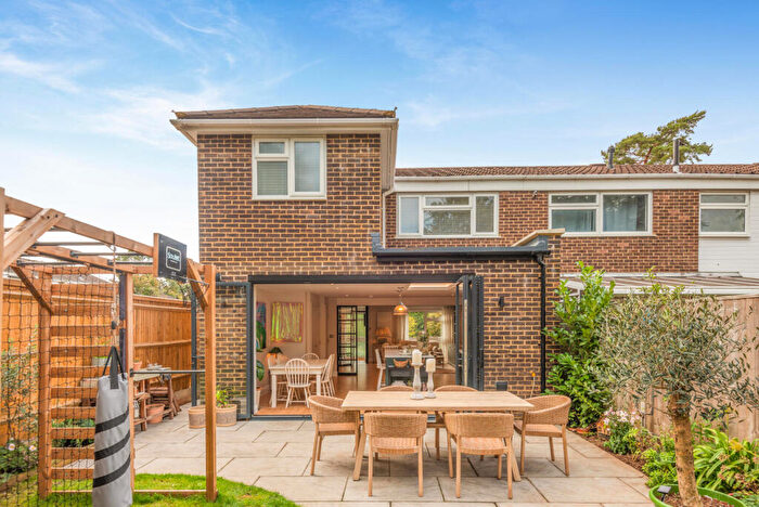 3 Bedroom End Of Terrace House For Sale In Netherby Park, Weybridge, KT13