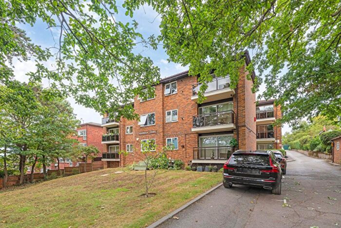 2 Bedroom Flat For Sale In The Avenue, Magnolia Court, BR3