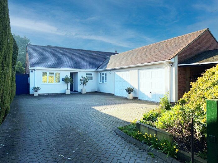 4 Bedroom Detached House For Sale In Joiners Lane, Chalfont St. Peter, Gerrards Cross, Buckinghamshire, SL9