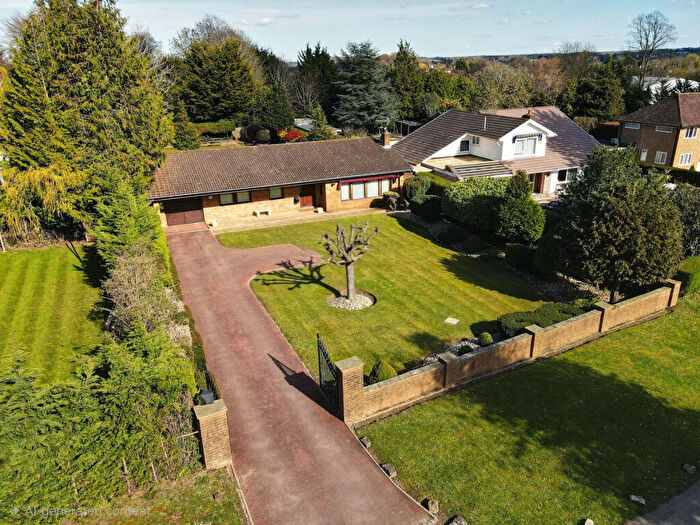 3 Bedroom Bungalow For Sale In Woodcote Park Avenue, Purley, CR8