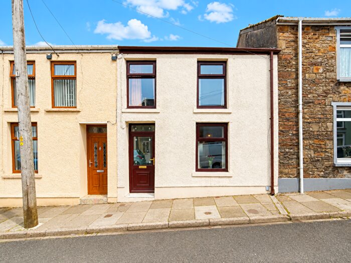3 Bedroom Terraced House For Sale In Oak Street, Aberdare, Rhondda Cynon Taf, CF44