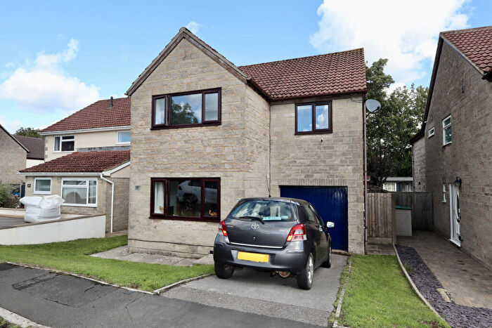 4 Bedroom Detached House For Sale In Bishop Crescent, Shepton Mallet, BA4