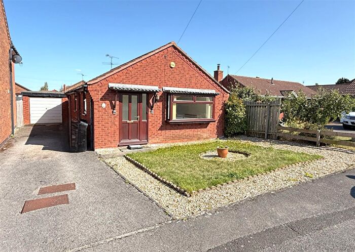 2 Bedroom Detached Bungalow For Sale In Juniper Gardens, Bingham, NG13