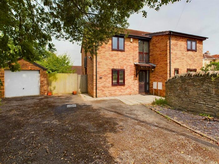 4 Bedroom Detached House To Rent In Thingwall Park, Fishponds, Bristol, BS16