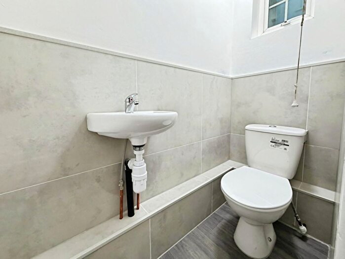 3 Bedroom Property To Rent In Winchester Road, Feltham, TW13