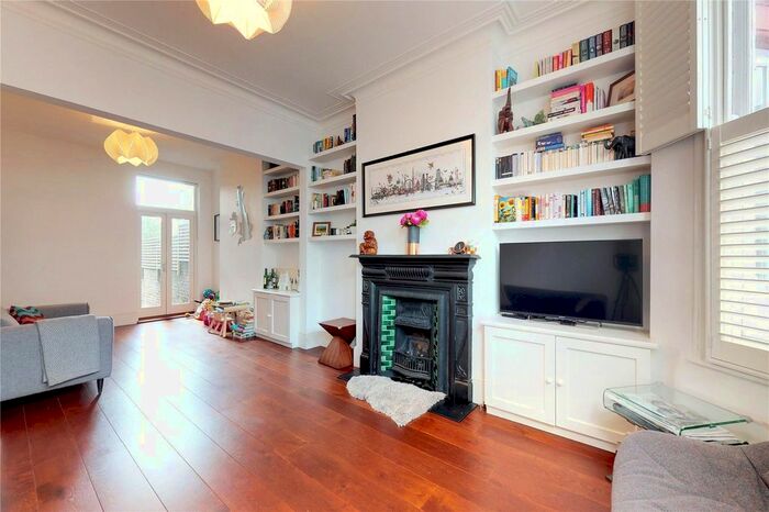 4 Bedroom Terraced House To Rent In Bathurst Gardens, Kensal Green NW10