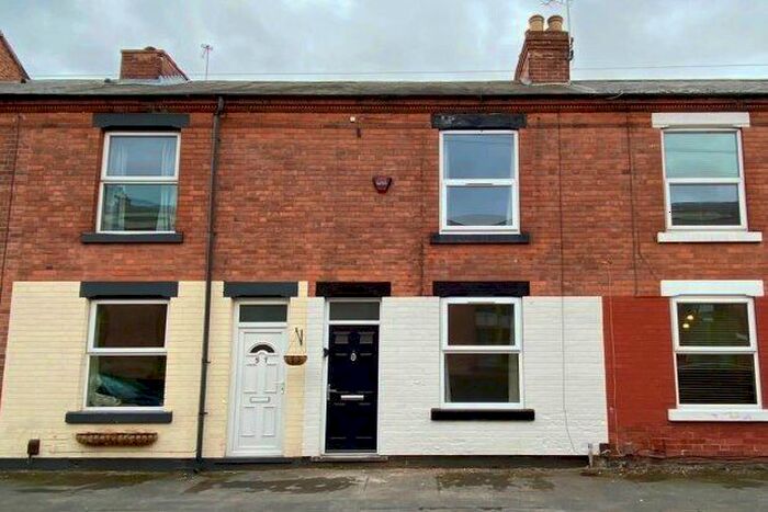 3 Bedroom Terraced House To Rent In Pyatt Street, Nottingham, NG2