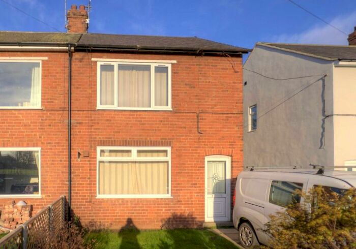 2 Bedroom Semi-Detached House To Rent In High Street, Broughton, DN20