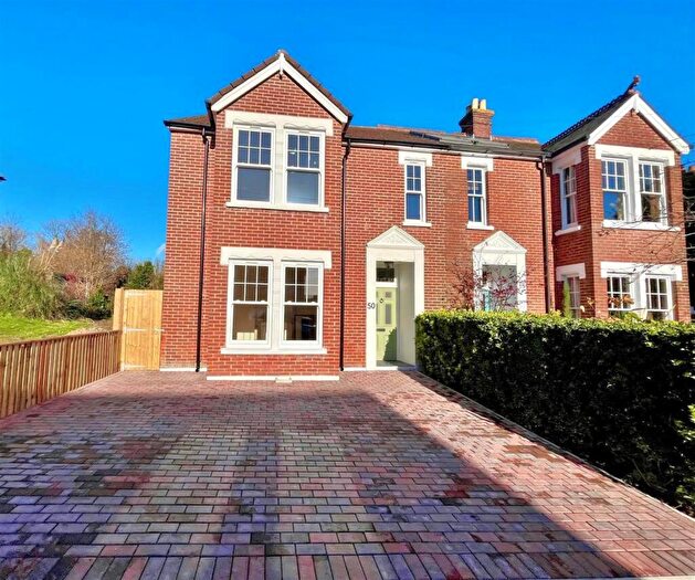 4 Bedroom Semi-Detached House To Rent In Bouverie Avenue, Salisbury, SP2