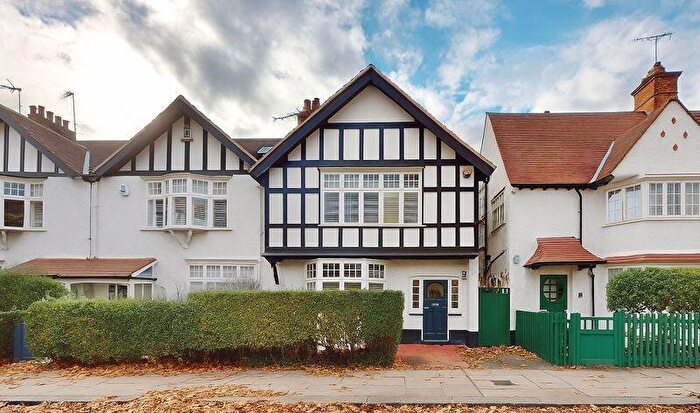 4 Bedroom House For Sale In Temple Fortune Lane, Hampstead Garden Suburb Border, NW11