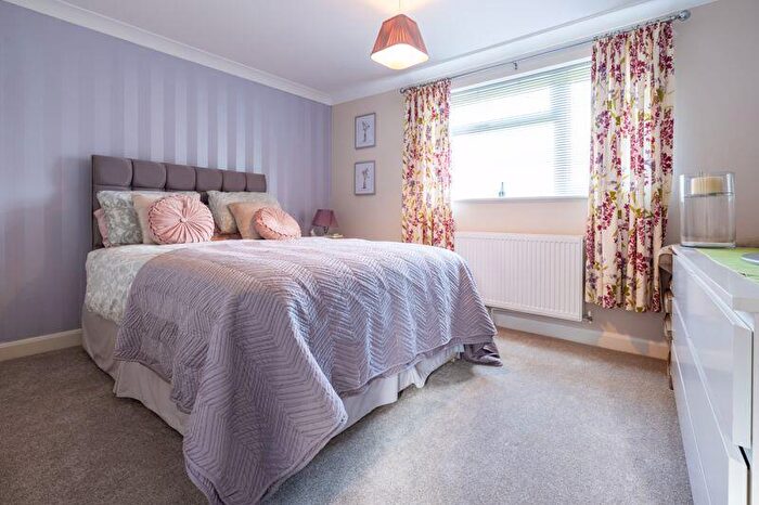 4 Bedroom Detached House For Sale In Elmers Park, Bletchley, Milton Keynes, MK3