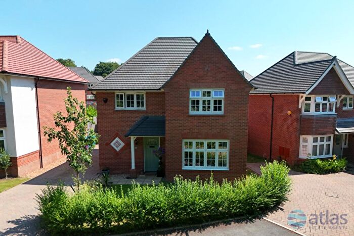 4 Bedroom Detached House For Sale In Papal Cross Close, Woolton, L25