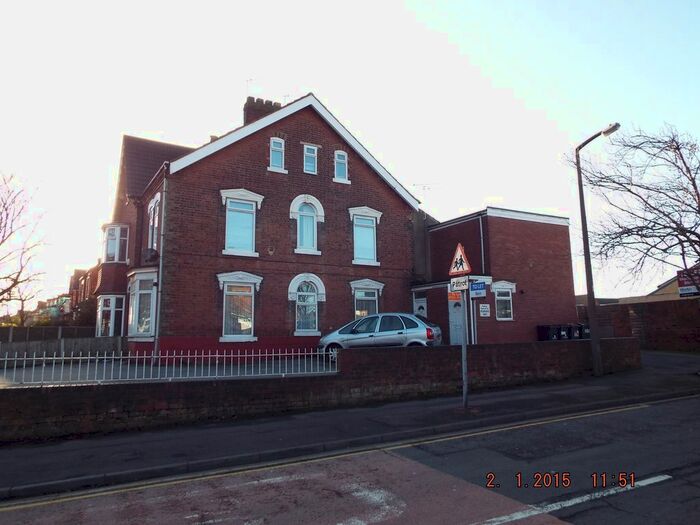 3 Bedroom Flat To Rent In Bentley Road, Doncaster DN5