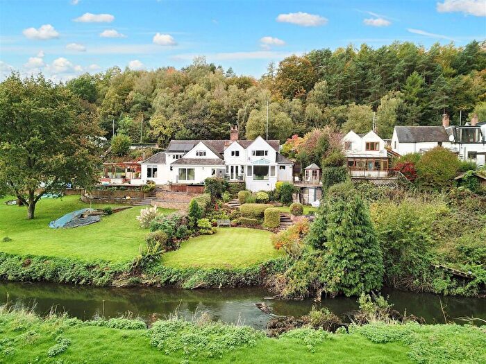 3 Bedroom Semi-Detached House For Sale In Meaford, Stone, ST15