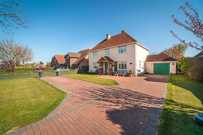 4 Bedroom Detached House For Sale In Bembridge, Isle Of Wight, PO35