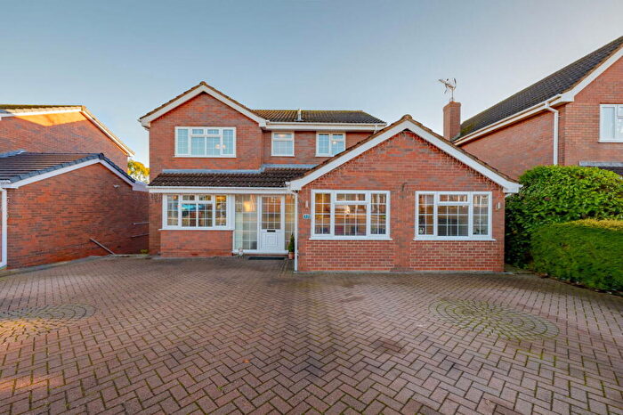 5 Bedroom Detached House For Sale In Blackstich Lane, Webheath, Redditch, B97