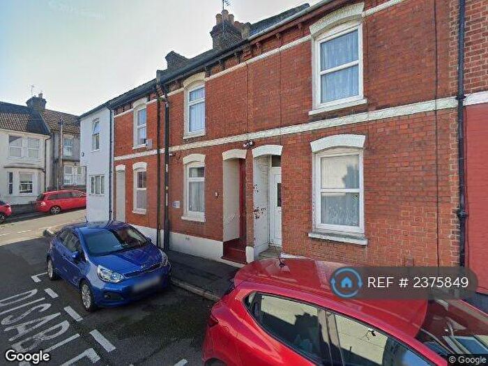 3 Bedroom Terraced House To Rent In Sydney Road, Chatham, ME4