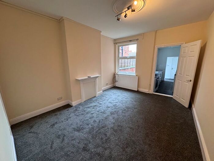 3 Bedroom Terraced House To Rent In Grace Road, Leicester, LE2