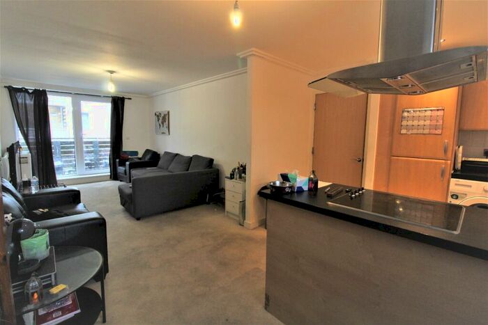 2 Bedroom Flat To Rent In Fleet Street, BN1