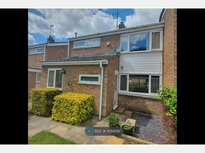 3 Bedroom Semi-Detached House To Rent In Danes Way, Leighton Buzzard, LU7