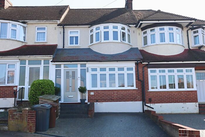 3 Bedroom Terraced House For Sale In Blenheim Avenue, Chatham, ME4