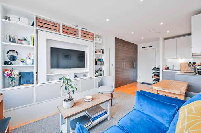 Studio For Sale In Molesworth Street, Lewisham, London, SE13