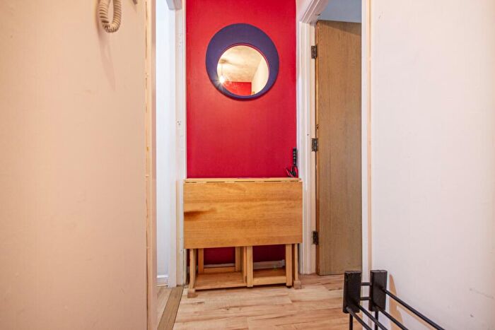 2 Bedroom Flat To Rent In Blackfriars Court, Newcastle Upon Tyne, NE1