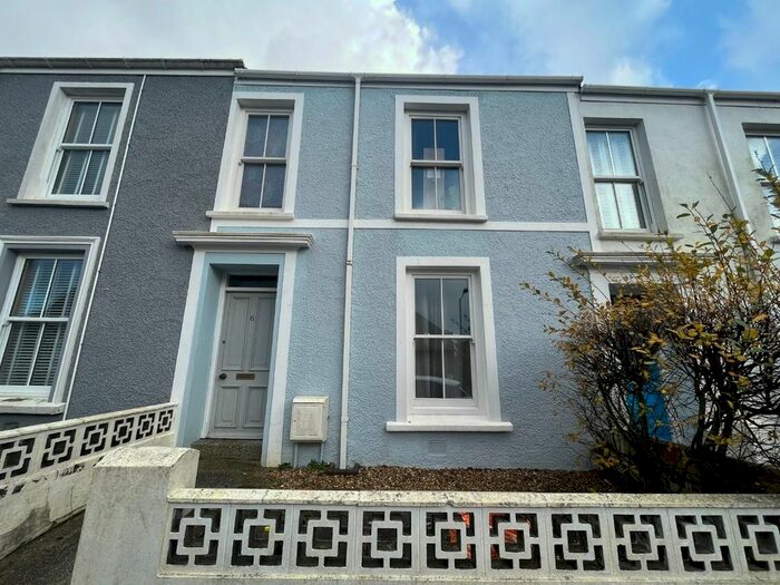 4 Bedroom Property To Rent In Albany Place, Falmouth, TR11