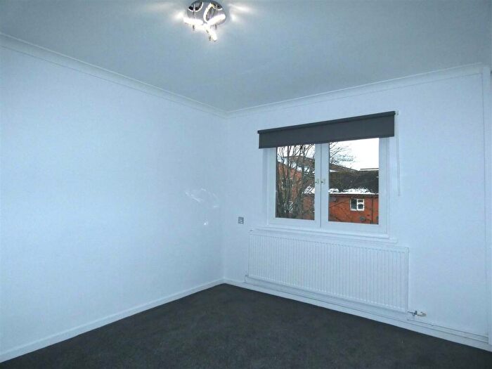 2 Bedroom Apartment To Rent In Aster Street, Oldham, OL1
