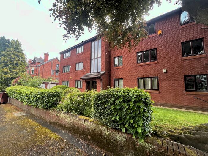 2 Bedroom Flat To Rent In Arundale Crt, Arundale Avenue, Whally Range, Manchester, M16