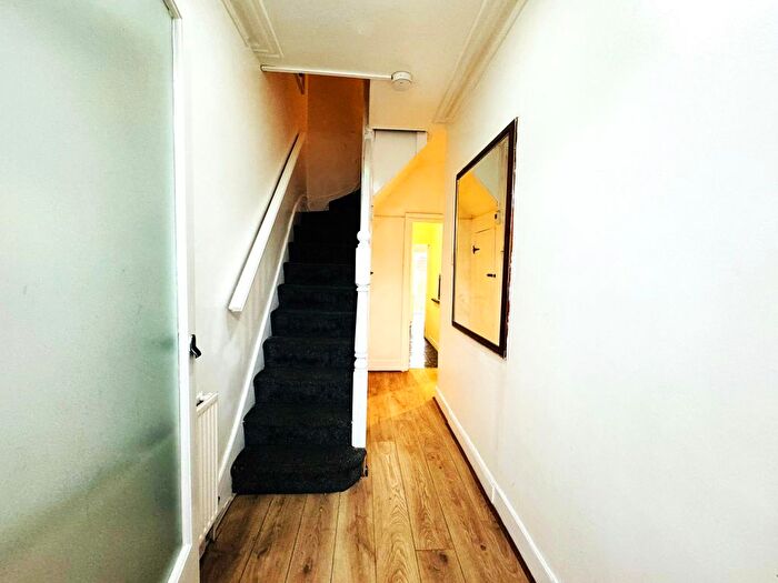 4 Bedroom Terraced House To Rent In Windsor Road, Ilford, IG1