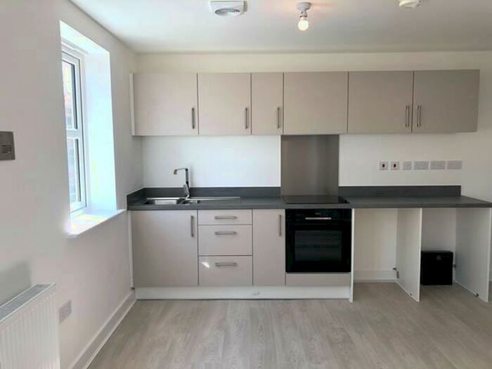 2 Bedroom Town House To Rent In Bolton Court, Leeds, West Yorkshire, LS14