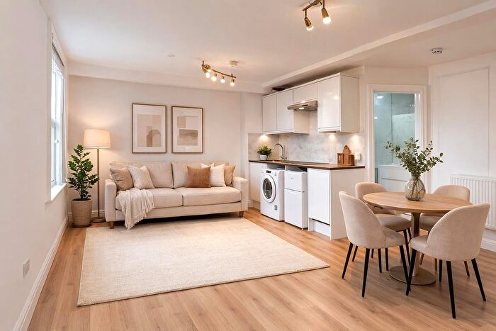 1 Bedroom Flat To Rent In Lexham Gardens, Kensington, W8