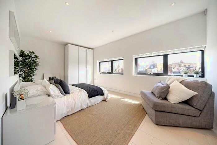 1 Bedroom Flat To Rent In Latitude House, Oval Road, London, NW1