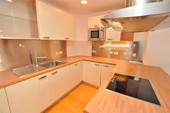 2 Bedroom Apartment For Sale In Trinity Gate, Epsom Road, Guildford, Surrey, GU1