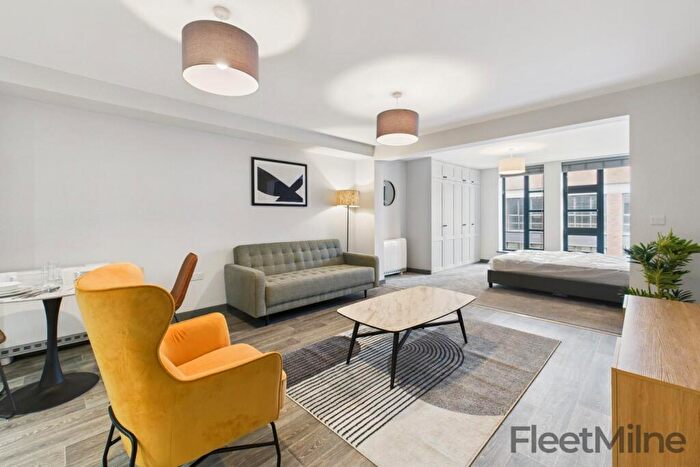 Apartment To Rent In Lock House, Lionel Street, Birmingham, B3