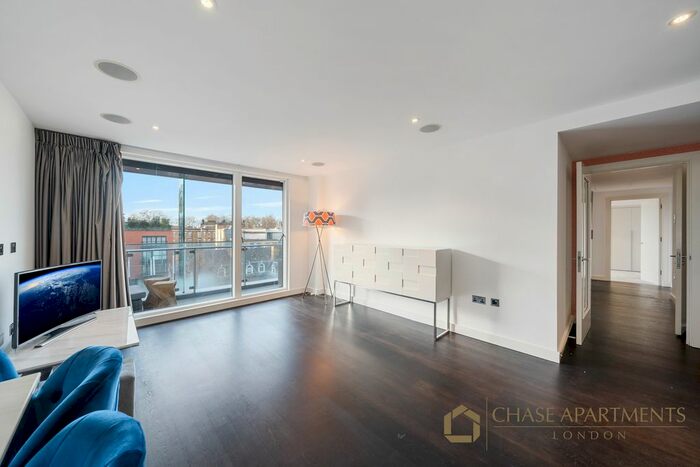 3 Bedroom Flat To Rent In Gatliff Road, London, SW1W