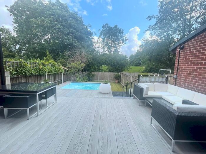 3 Bedroom Terraced House To Rent In Radcliffe Park Road, Salford, M6