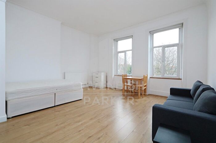 Studio To Rent In Parsifal Road, West Hampstead, London, NW6
