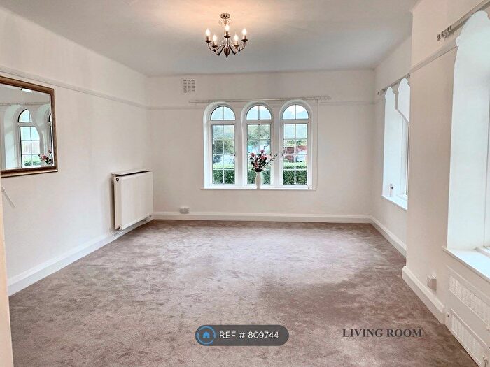 1 Bedroom Flat To Rent In San Remo Towers, Boscombe, Bournemouth, BH5