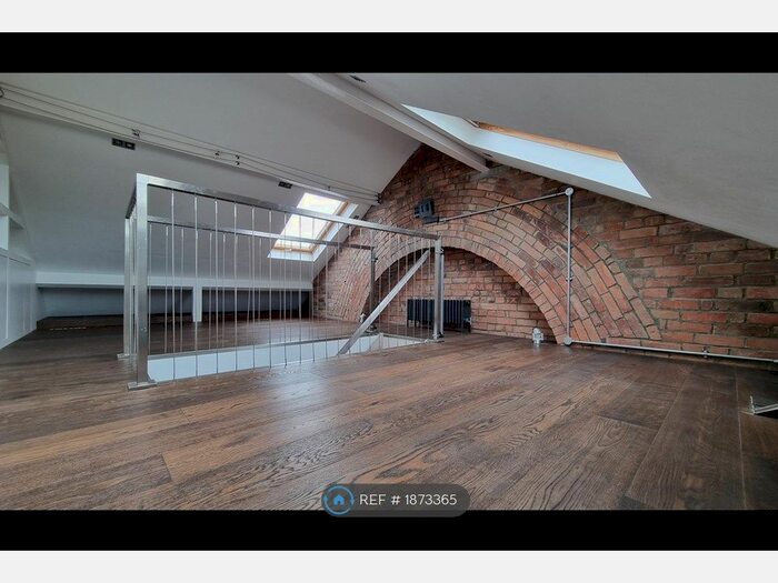 4 Bedroom Terraced House To Rent In Radnor Street, Swindon, SN1