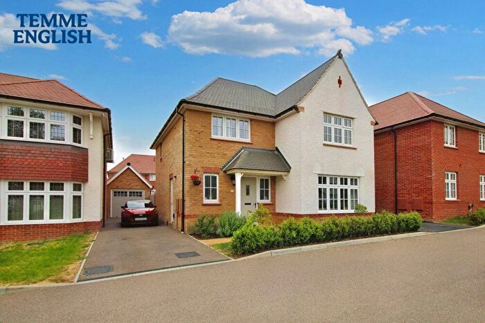 4 Bedroom Detached House For Sale In Judge Drive, Langdon Hills, SS16
