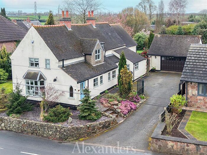 3 Bedroom Detached House For Sale In Manor Road, Donington Le Heath, LE67